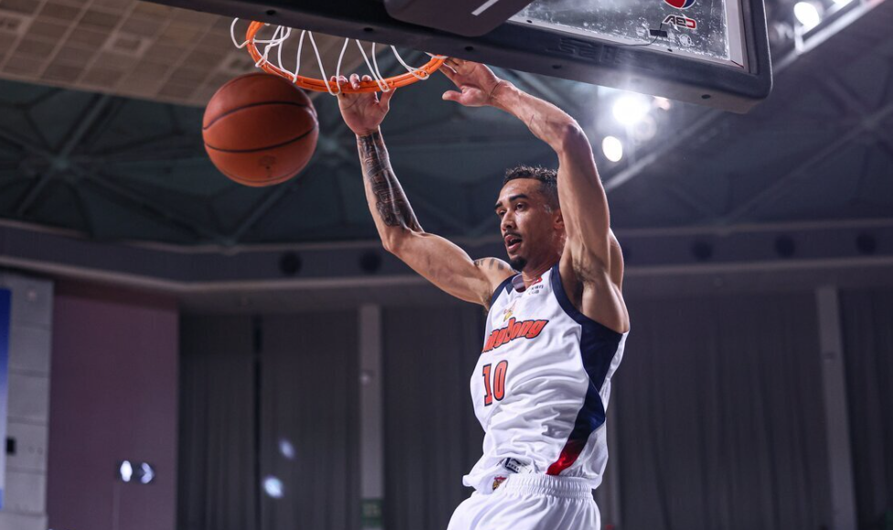 CBA疯狂一夜！深圳宁波再爆大冷，贺希宁一战封神，广东反超上海